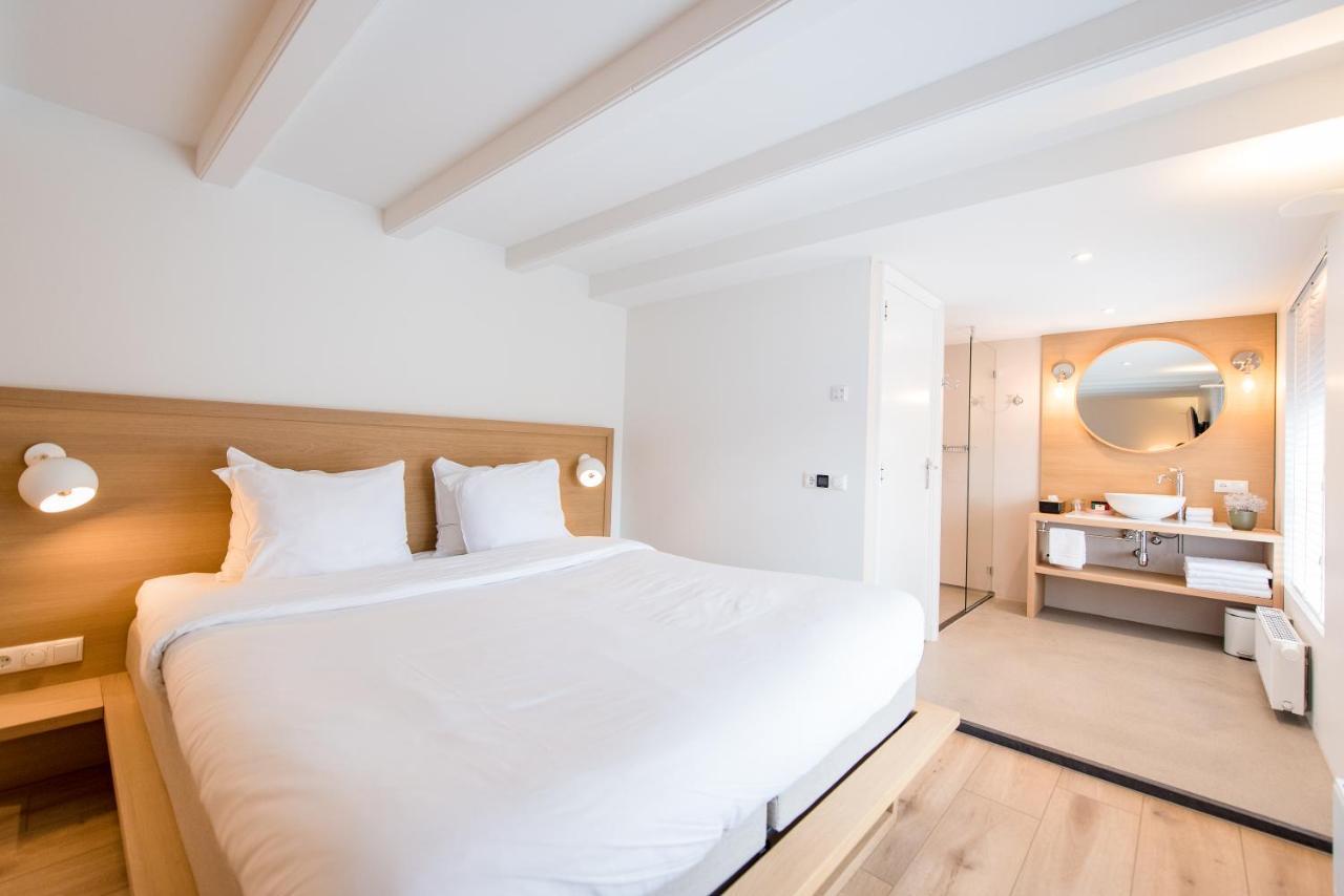Fietshotel Zee Van Tijd Holwerd Exteriör bild