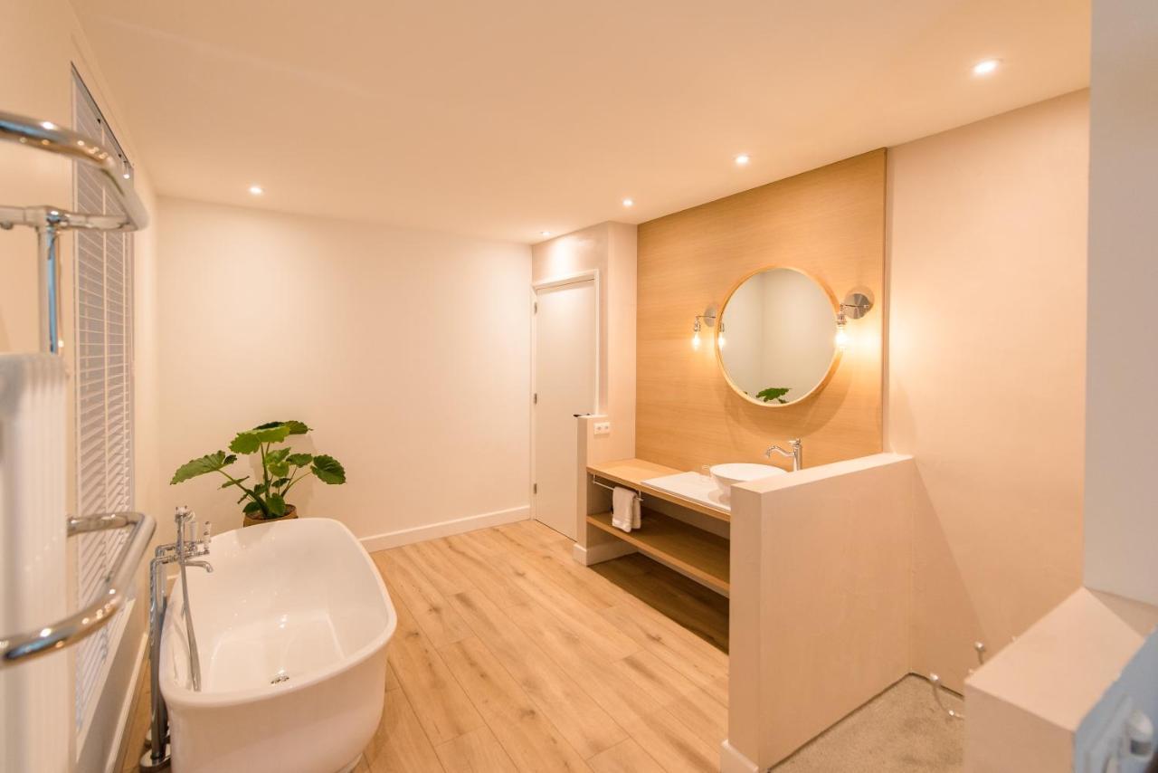 Fietshotel Zee Van Tijd Holwerd Exteriör bild